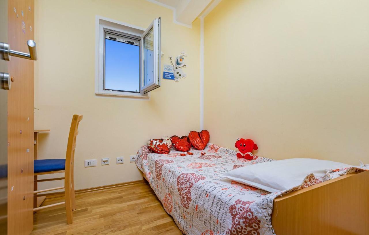 מליני Apartment A&M מראה חיצוני תמונה