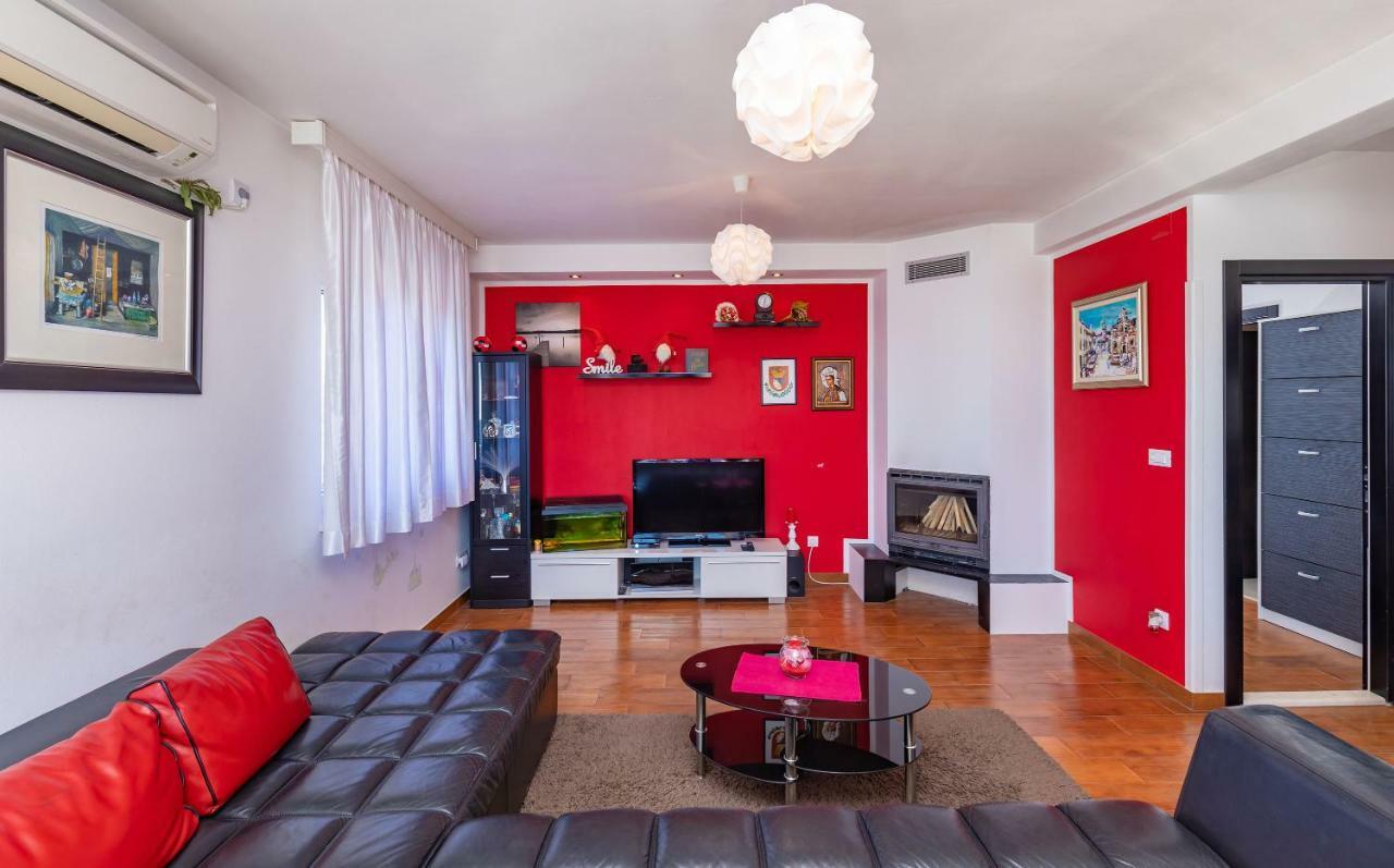 מליני Apartment A&M מראה חיצוני תמונה