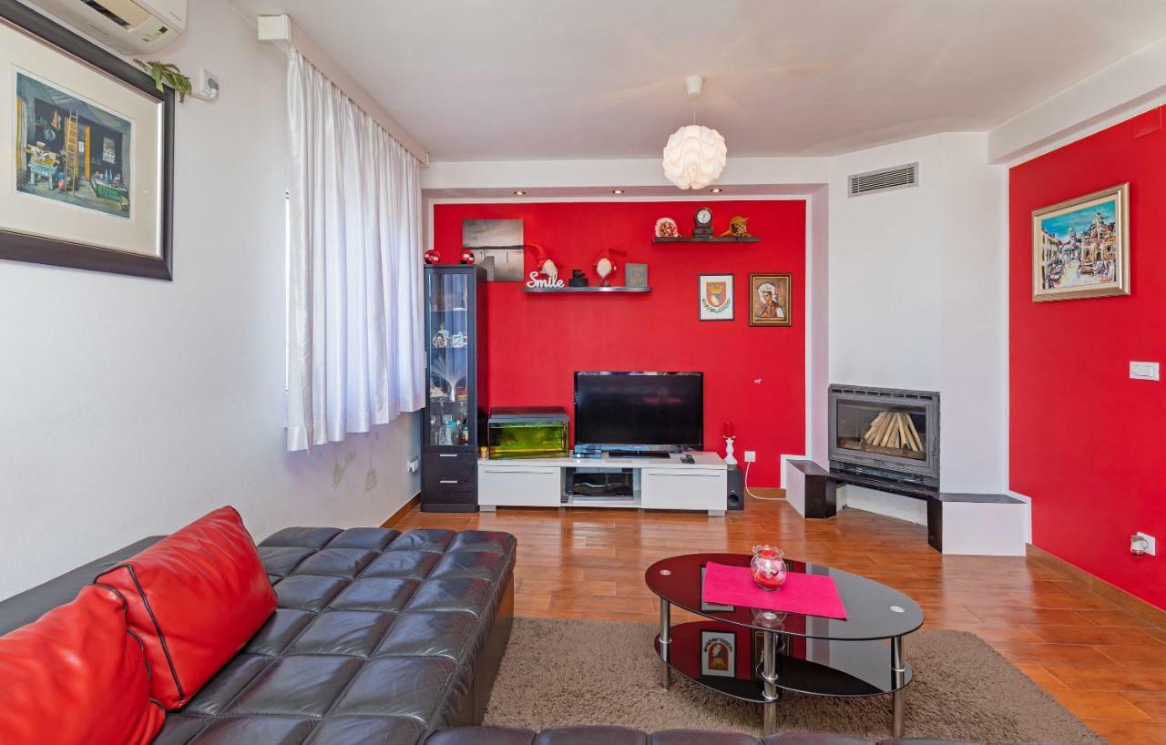 מליני Apartment A&M מראה חיצוני תמונה